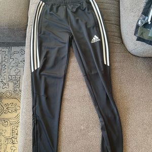 (S) Adidas Joggers